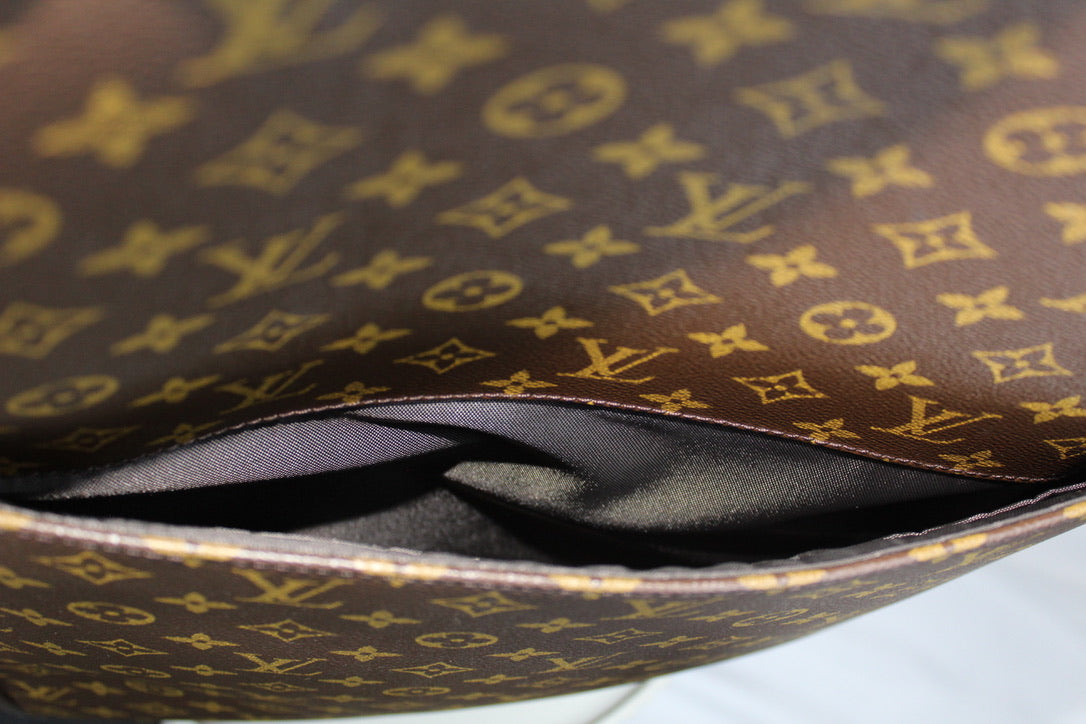 Louis Vuitton Pegase 55