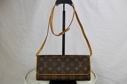Louis Vuitton Pochette Twin GM