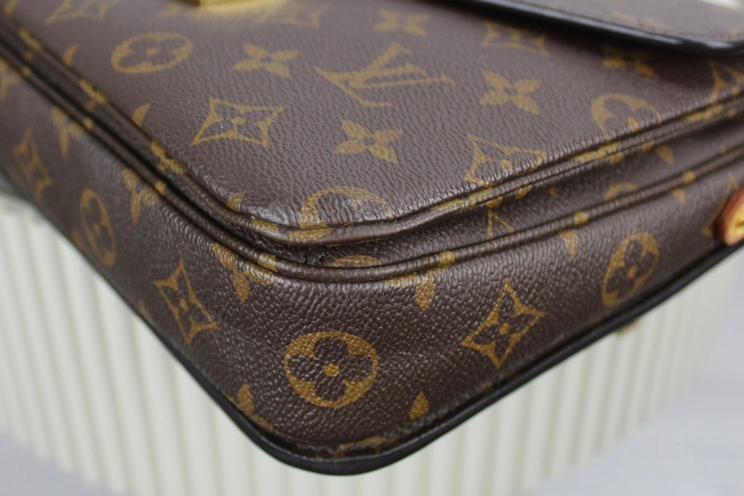 Louis Vuitton Pochette Metis MM