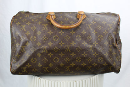 Louis Vuitton Speedy 40