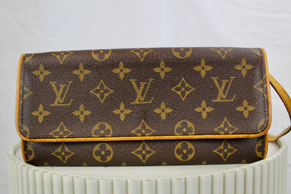 Louis Vuitton Pochette Twin GM