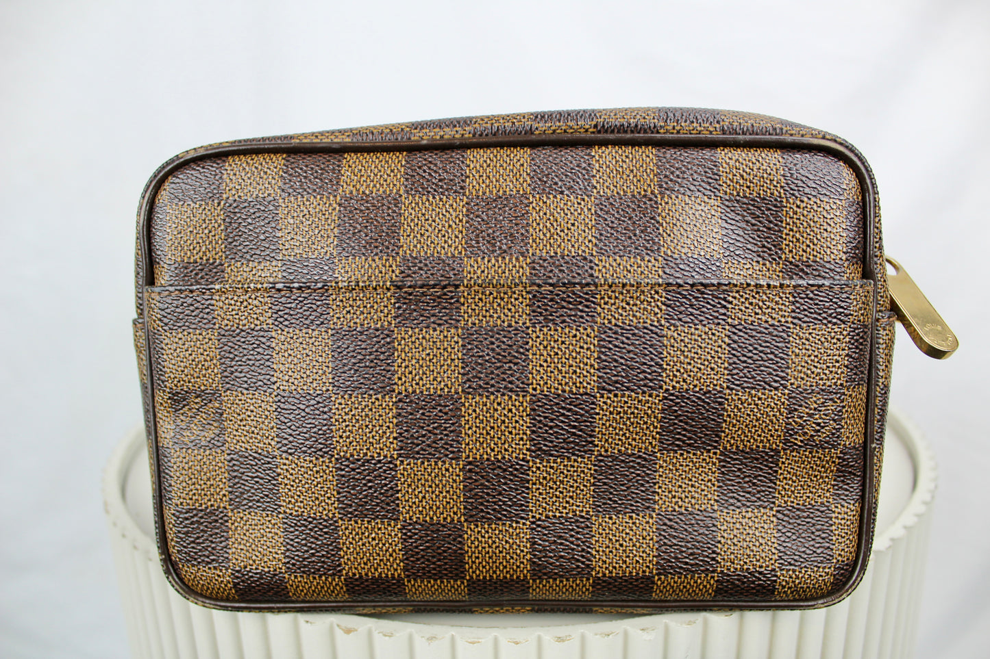 Louis Vuitton Damier Pochette Vie Macau