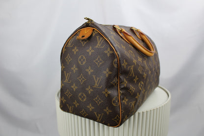 Louis Vuitton Speedy 30