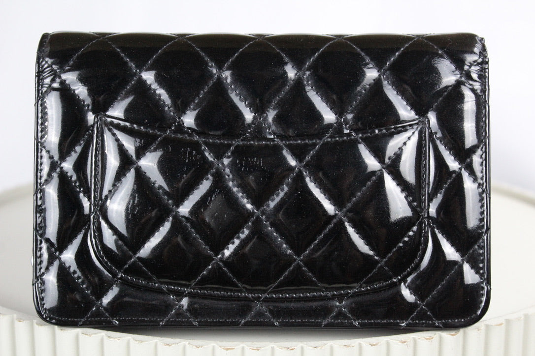 Chanel Wallet on Chain