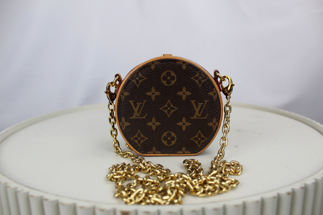 Louis Vuitton Boite Chapeau Necklace Shoulder Pouch