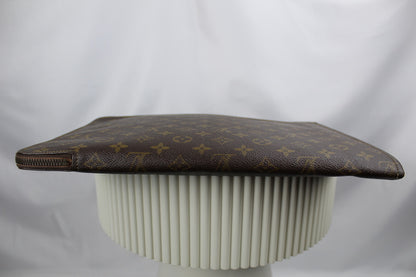 Louis Vuitton Pochette Documents