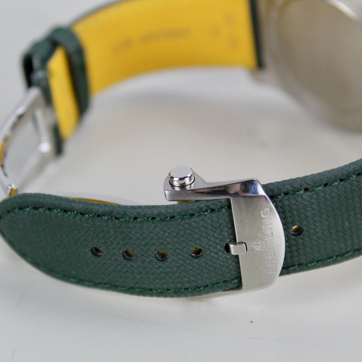 Breitling Avenger 42 - A17328 - Green