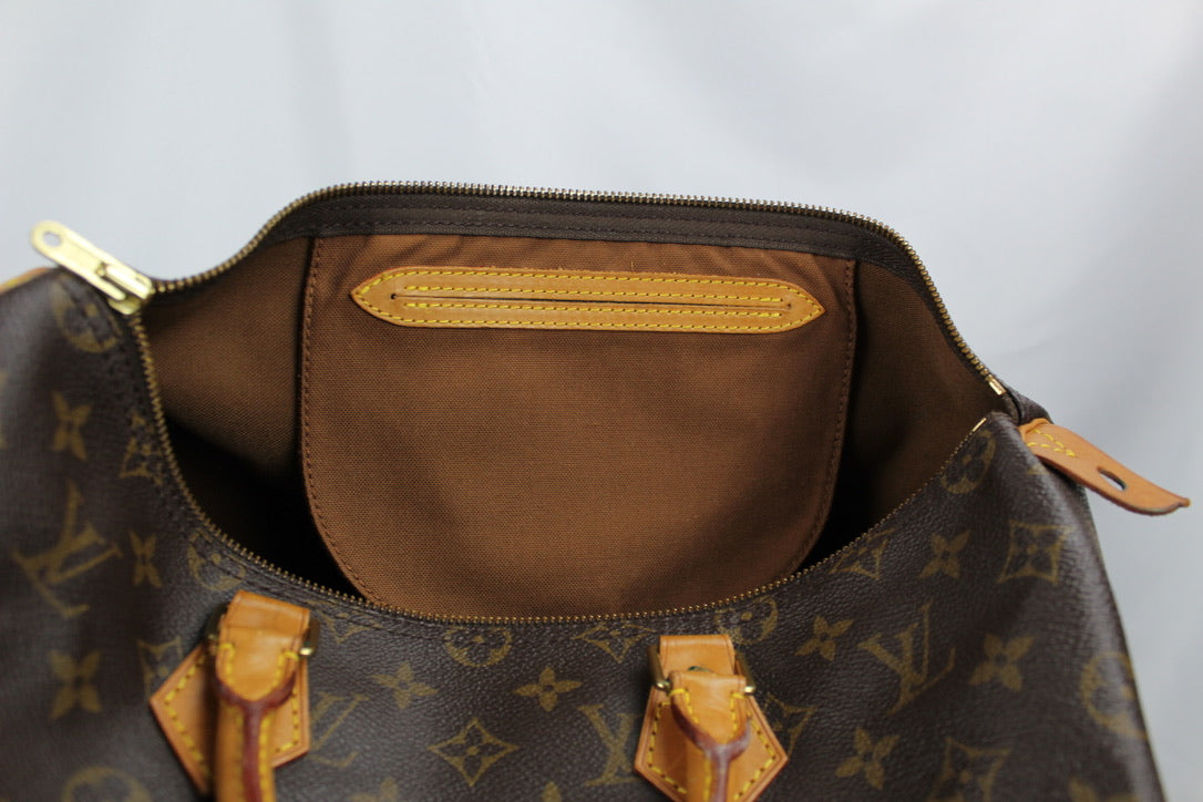 Louis Vuitton Speedy 35