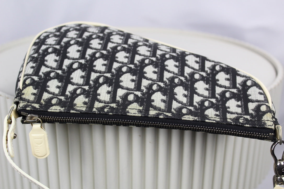 Christian Dior Saddle Pouch