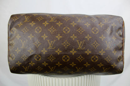 Louis Vuitton Speedy 35
