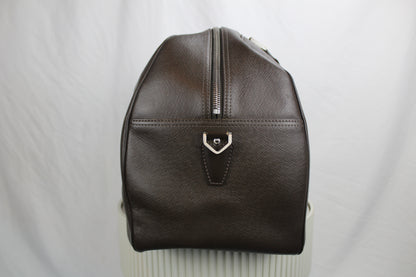 Louis Vuitton Kendall Taiga PM