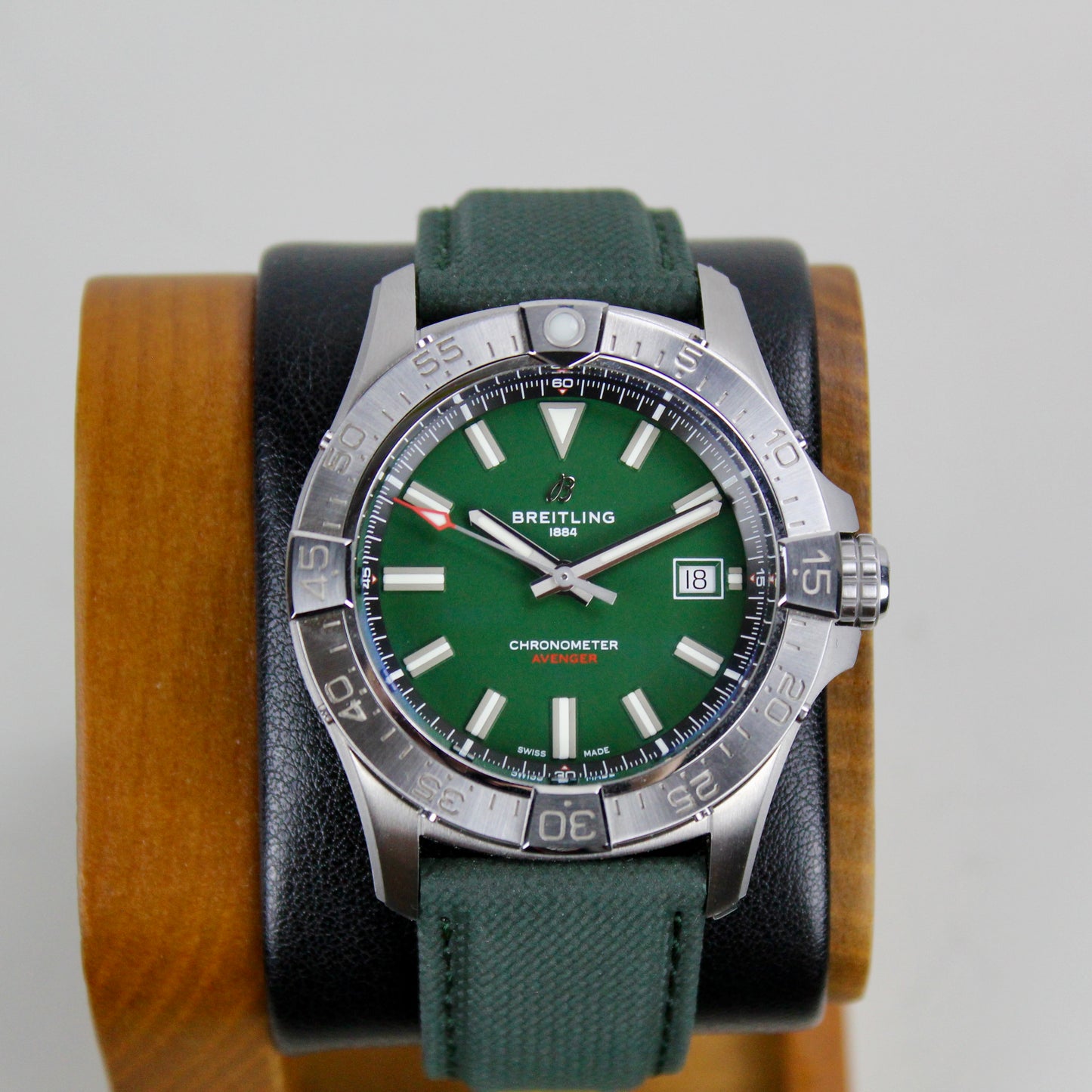 Breitling Avenger 42 - A17328 - Green