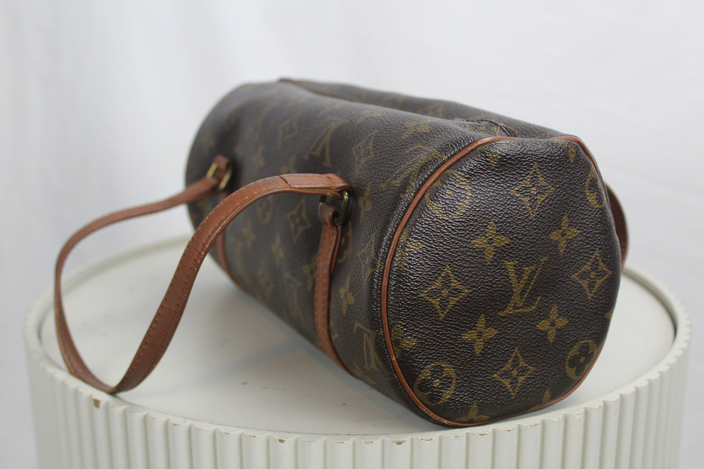 Louis Vuitton Papillon 26