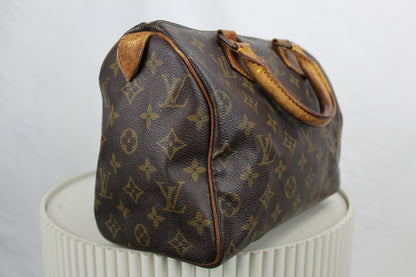 Louis Vuitton Speedy 25