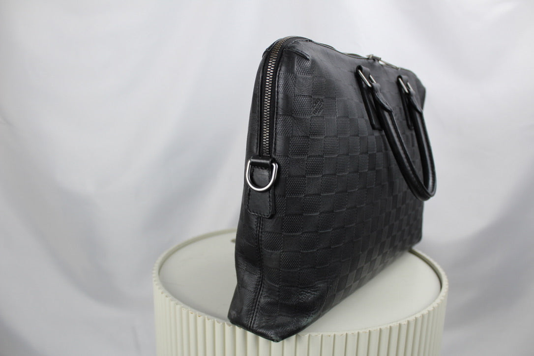 Louis Vuitton Porte Documents Voyage Onyx