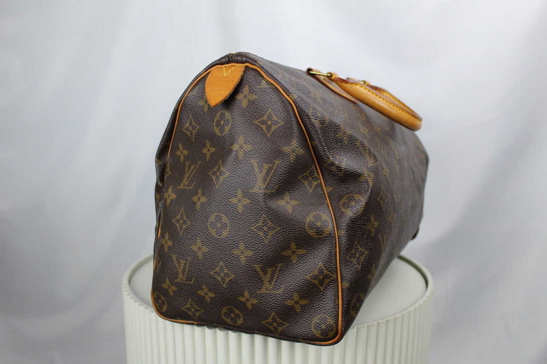 Louis Vuitton Speedy 35