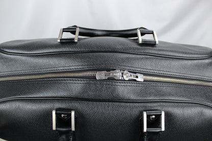 Louis Vuitton Taiga Kendall PM