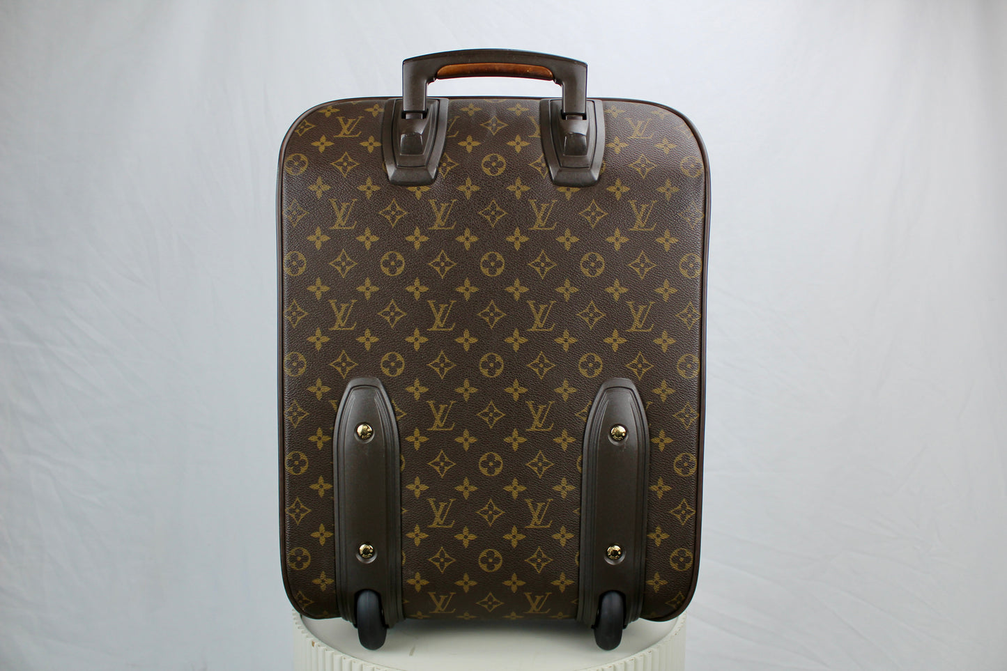 Louis Vuitton Pegase 45