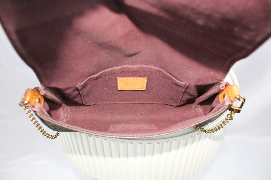 Louis Vuitton Favorite MM