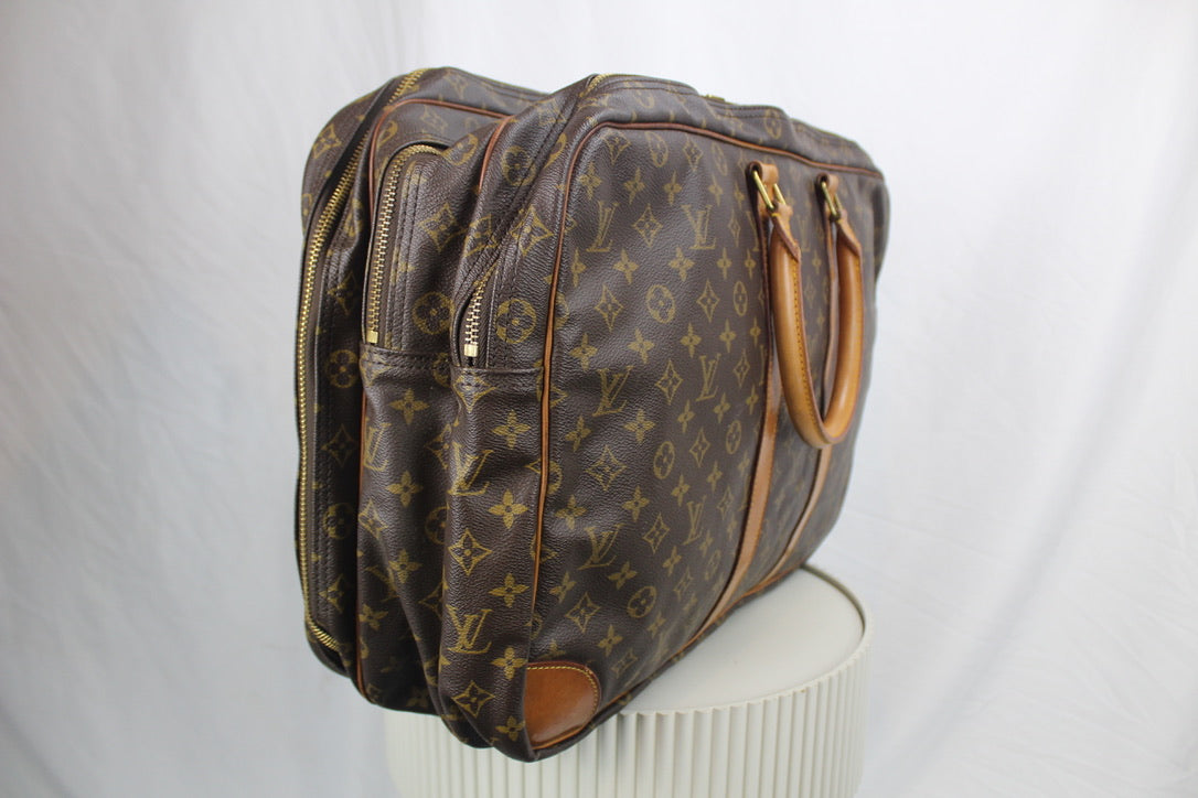 Louis Vuitton Sirius 55