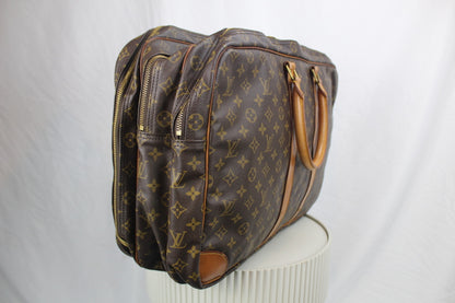 Louis Vuitton Sirius 55