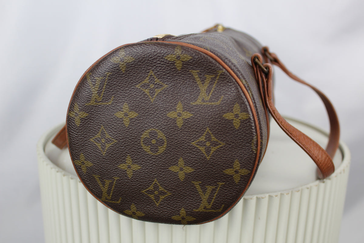 Louis Vuitton Papillon 30 with pouch