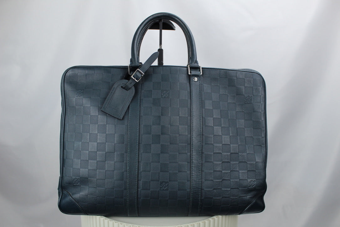 Louis Vuitton Porte Documents Voyage Neptune