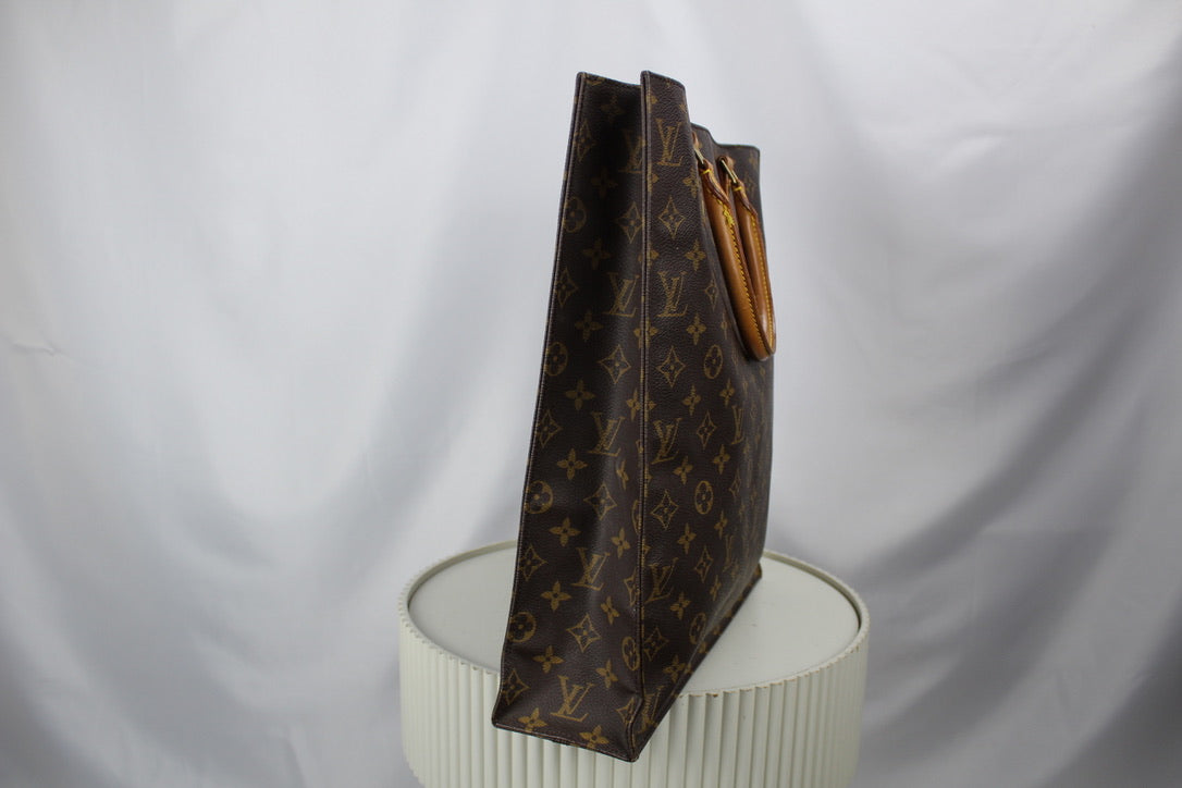 Louis Vuitton Sac Plat