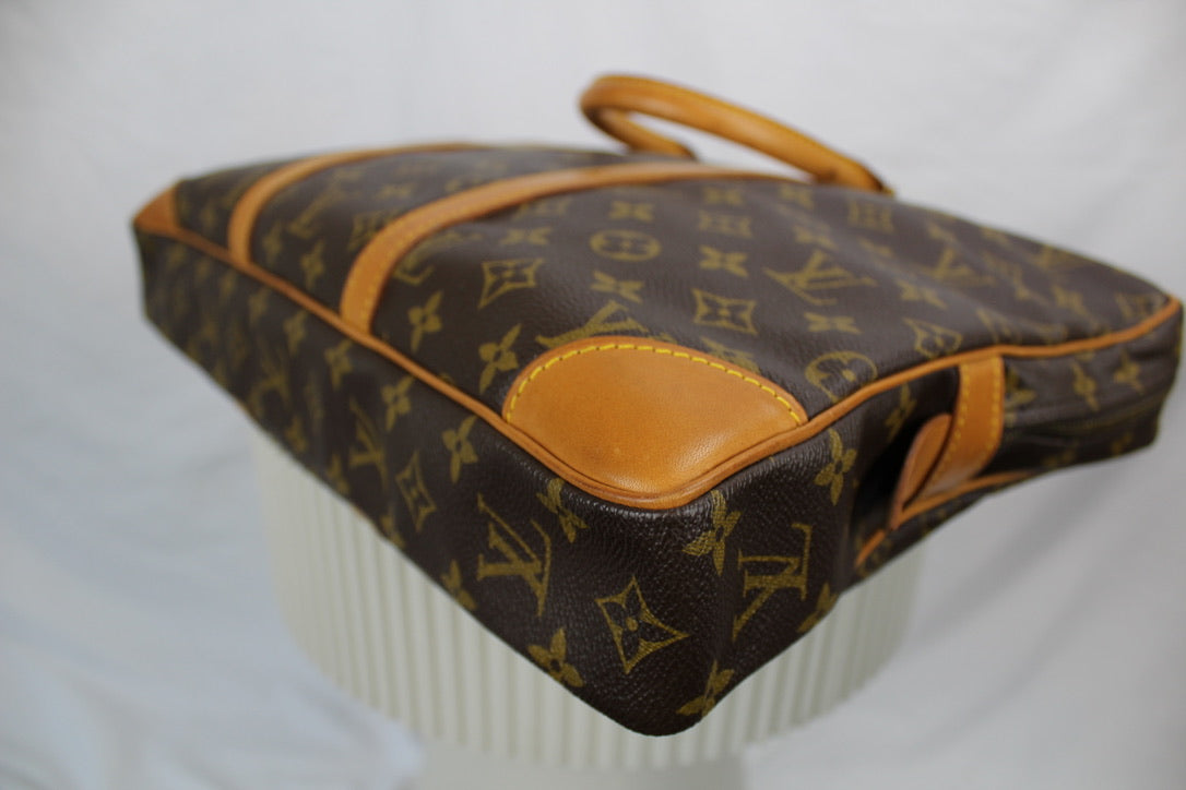 Louis Vuitton Porte Documents Voyage