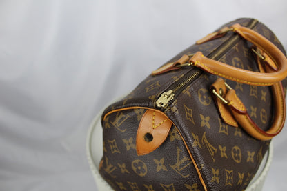 Louis Vuitton Speedy 30