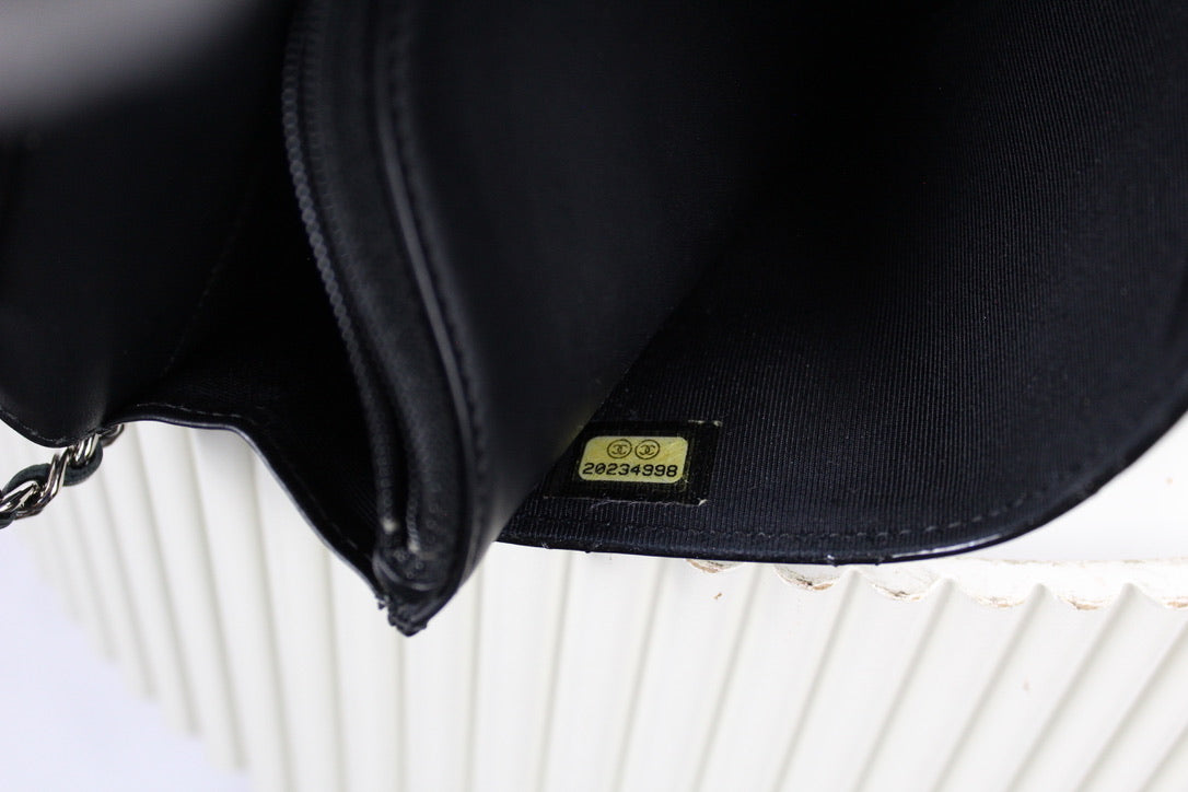 Chanel Wallet on Chain