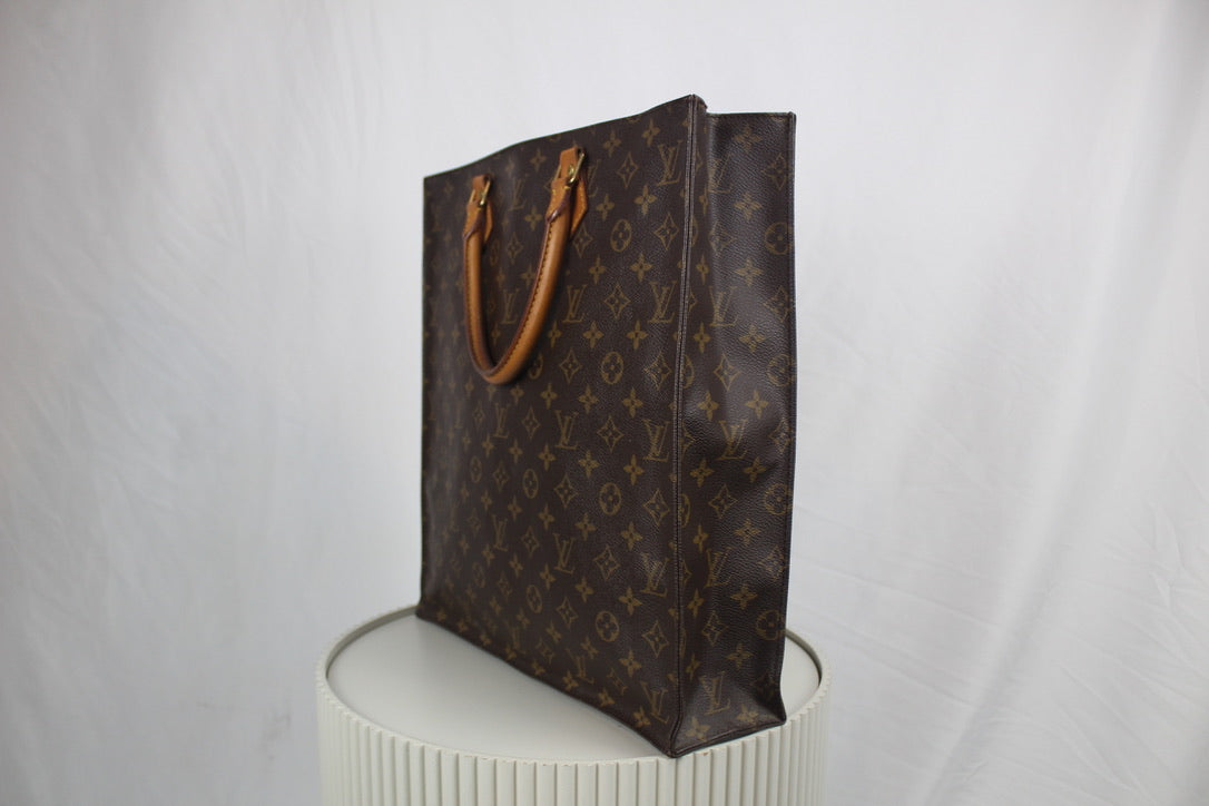 Louis Vuitton Sac Plat