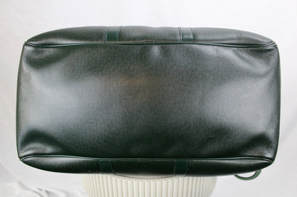 Louis Vuitton Kendall GM Taiga
