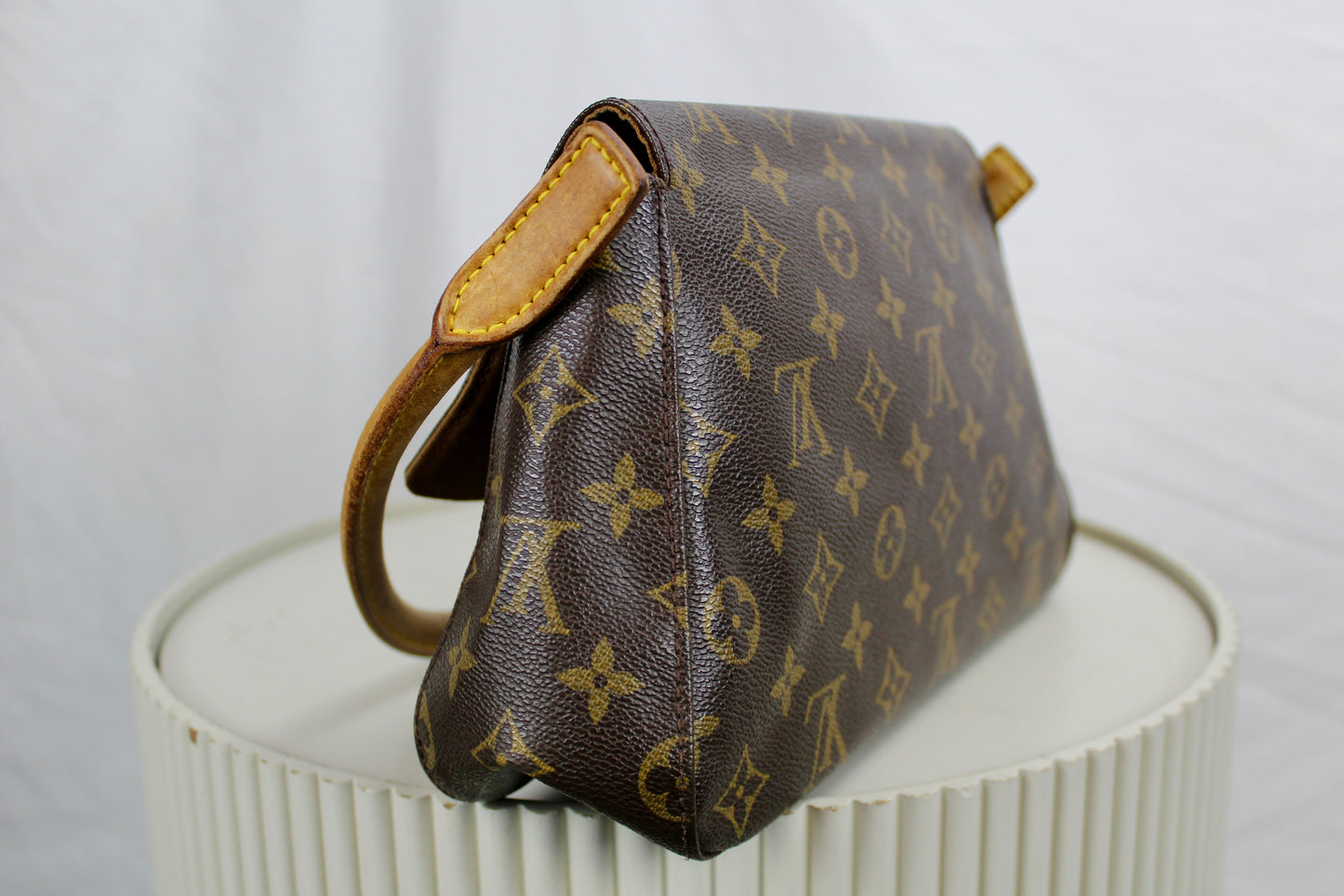 Louis Vuitton Mini Looping