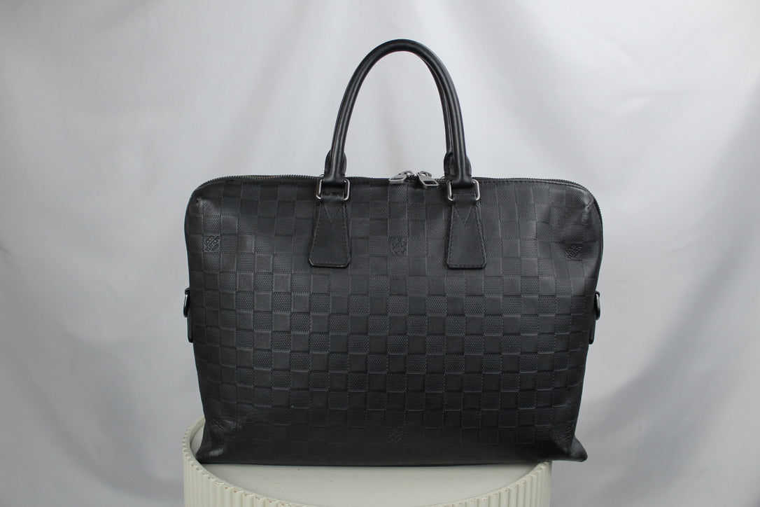 Louis Vuitton Porte Documents Voyage Onyx