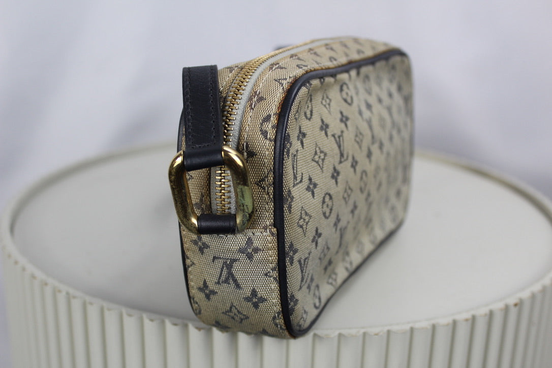 Louis Vuitton Mini Juliette MM