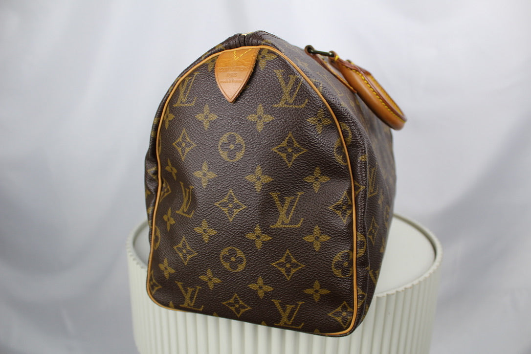 Louis Vuitton Speedy 30