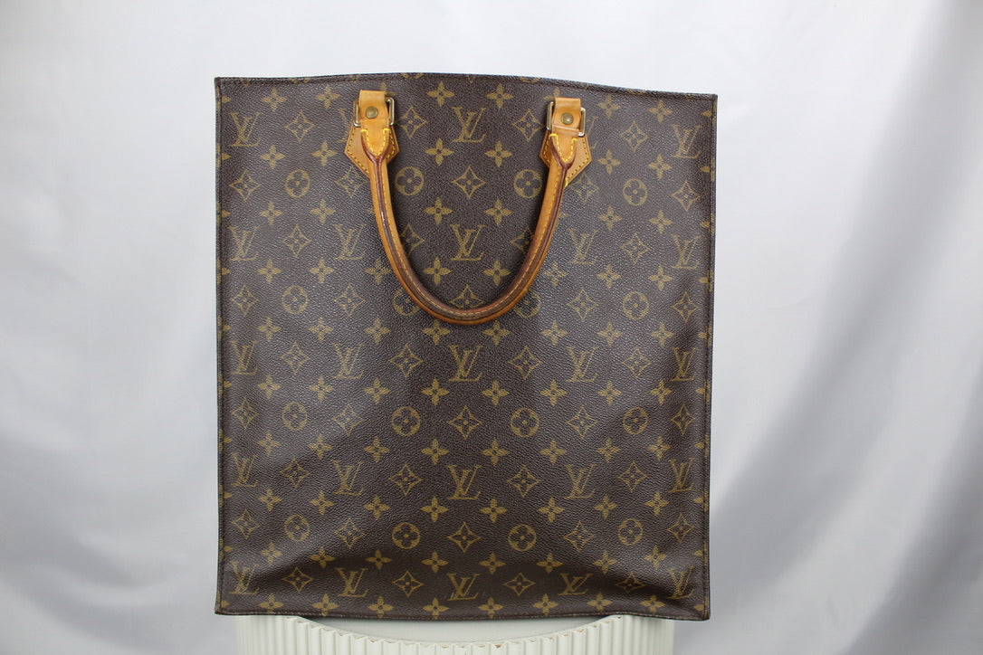 Louis Vuitton Sac Plat