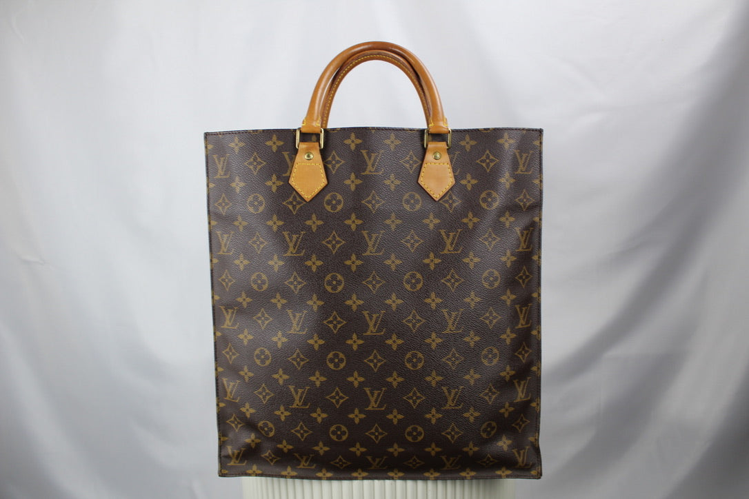 Louis Vuitton Sac Plat
