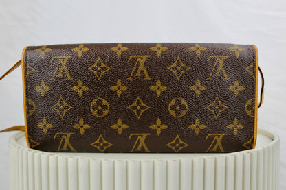 Louis Vuitton Pochette Twin GM