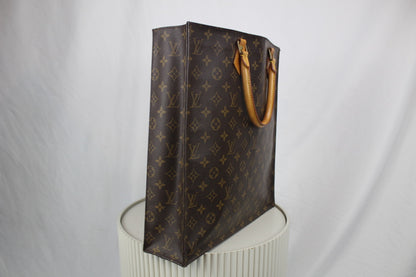 Louis Vuitton Sac Plat