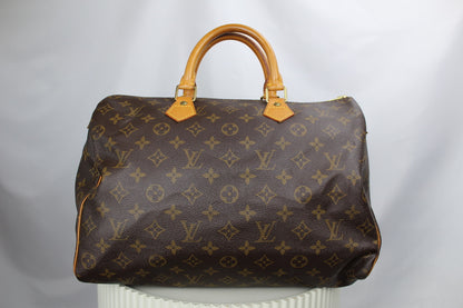 Louis Vuitton Speedy 35