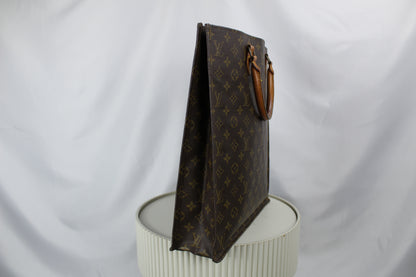 Louis Vuitton Sac Plat