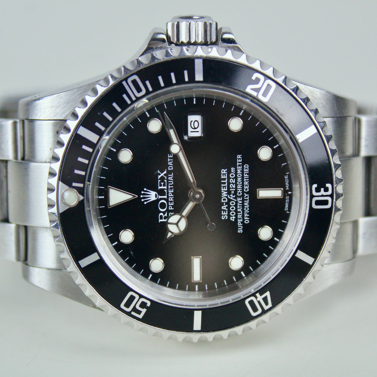 Rolex Sea-Dweller - 16600