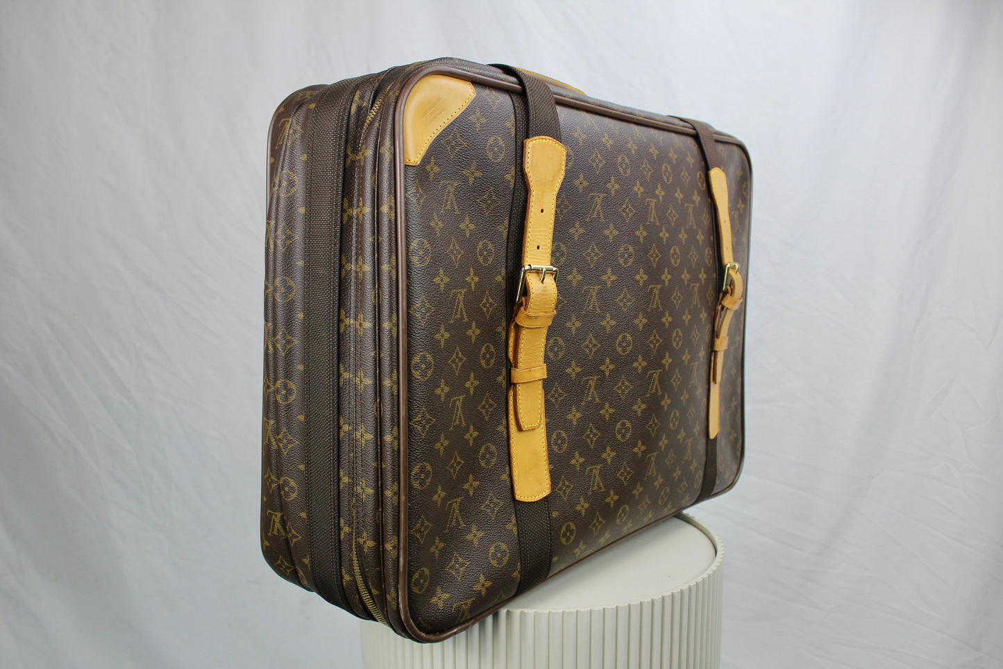 Louis Vuitton Satellite 60