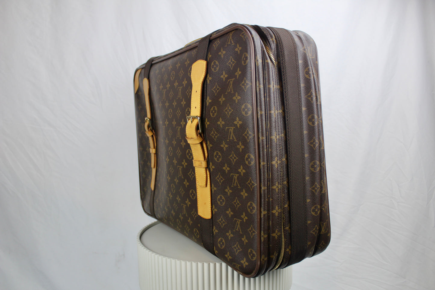 Louis Vuitton Satellite 60