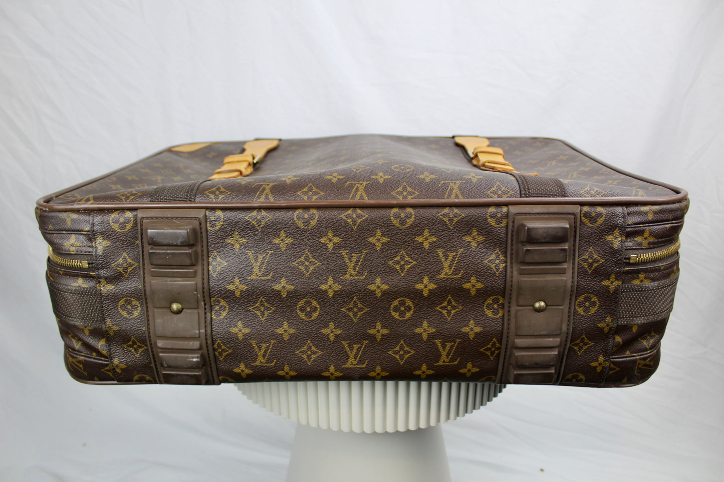 Louis Vuitton Satellite 60