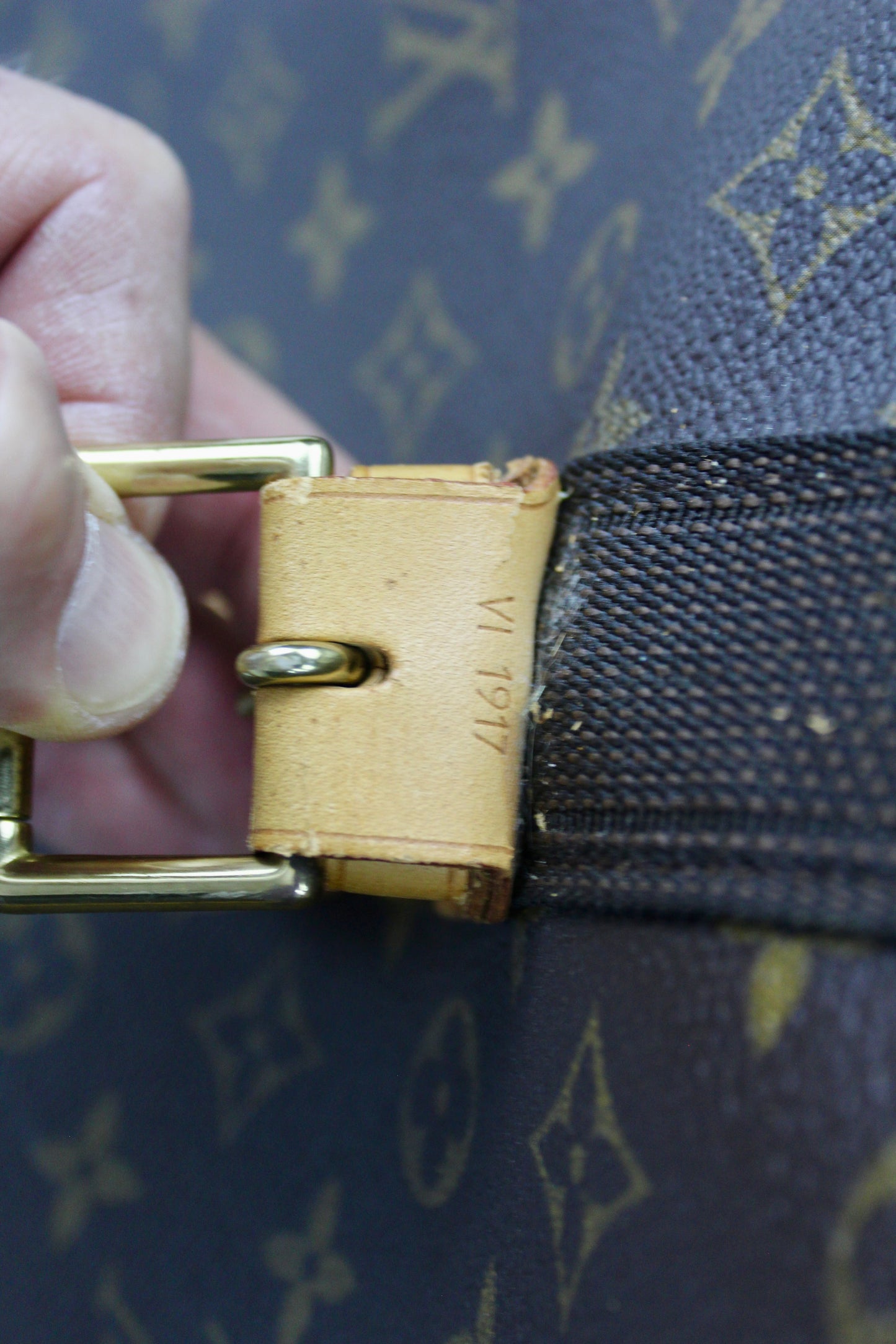 Louis Vuitton Satellite 60