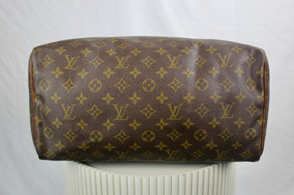Louis Vuitton Speedy 35