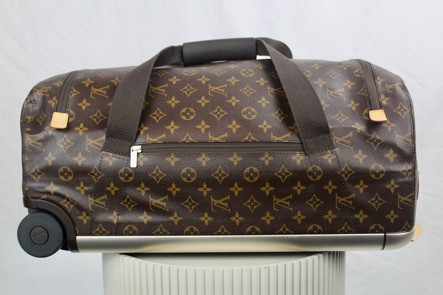 Louis Vuitton Horizon Soft